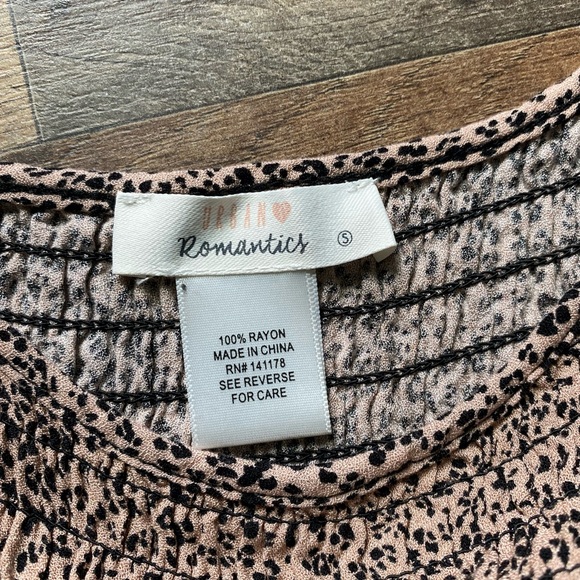 Leopard Print Top - Picture 2 of 6